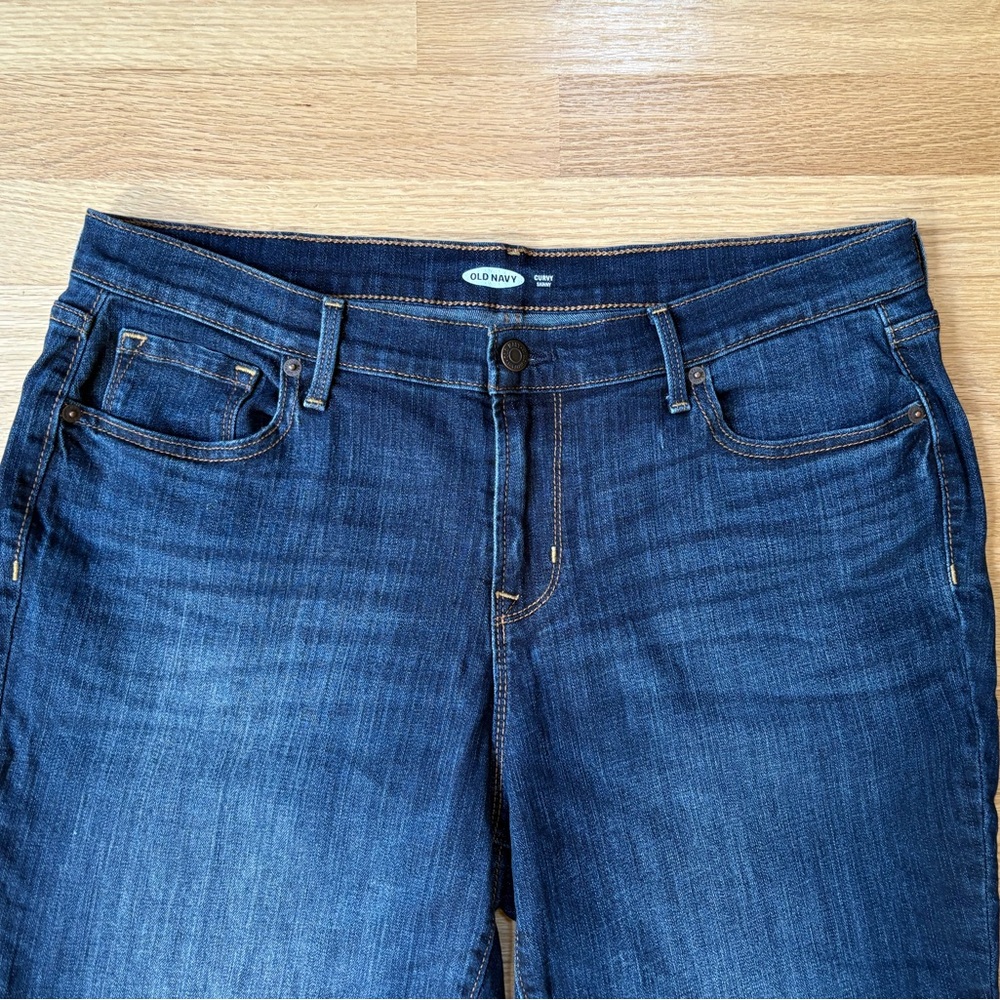 Old Navy Curvy Skinny Jeans Size 14 in Excellent Condition - Picture 2 of 9